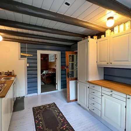 3 Bedroom Cozy In Mesnali Osestad